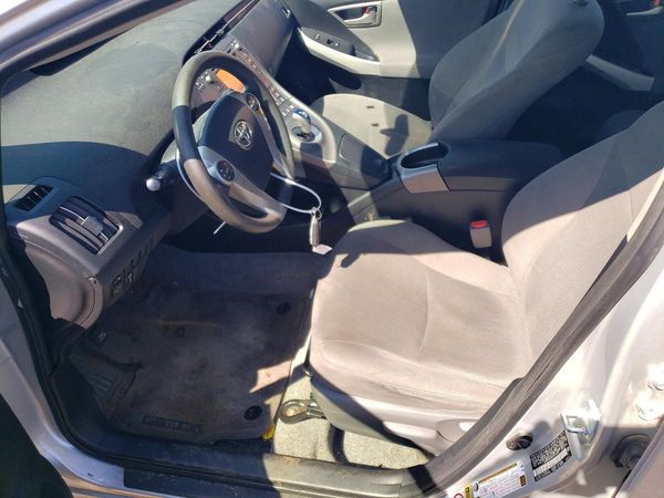 2015 TOYOTA PRIUS