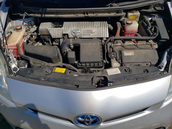 2015 TOYOTA PRIUS