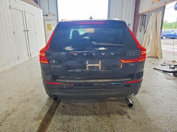 2020 VOLVO XC60