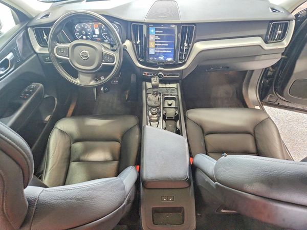 2020 VOLVO XC60
