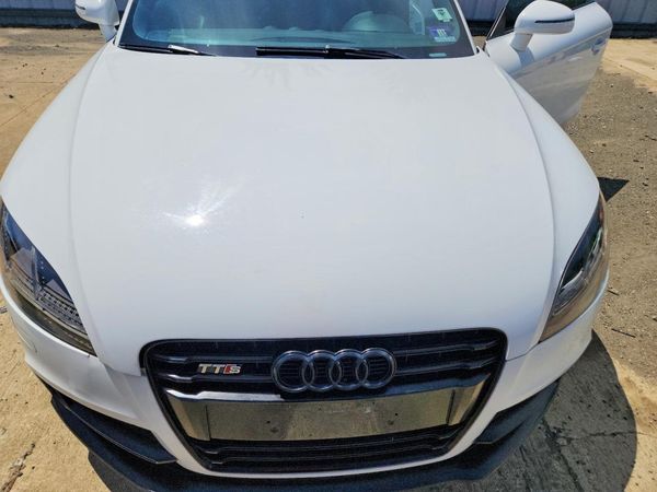2012 AUDI TT quattro Premium Plus