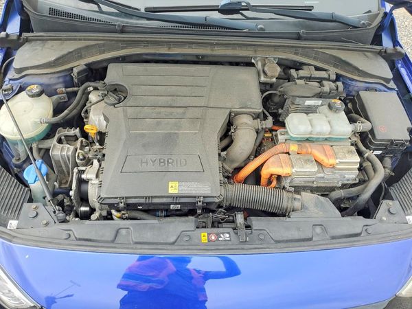 2019 HYUNDAI IONIQ Blue (HEV)
