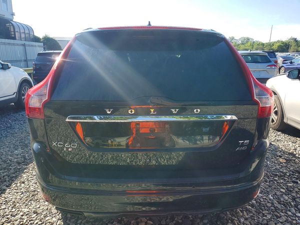 2016 VOLVO XC60