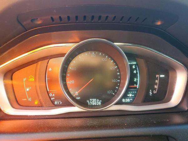 2016 VOLVO XC60