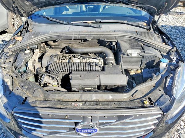 2016 VOLVO XC60