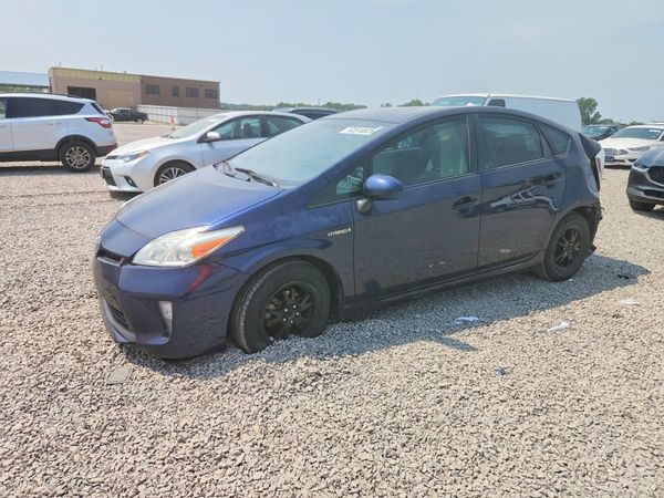 2015 TOYOTA PRIUS