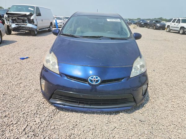 2015 TOYOTA PRIUS