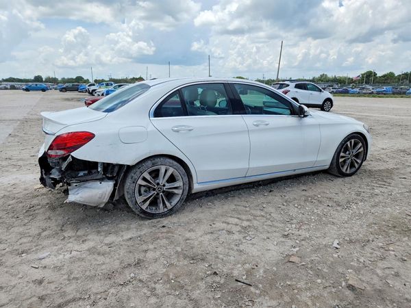 2018 MERCEDES-BENZ C