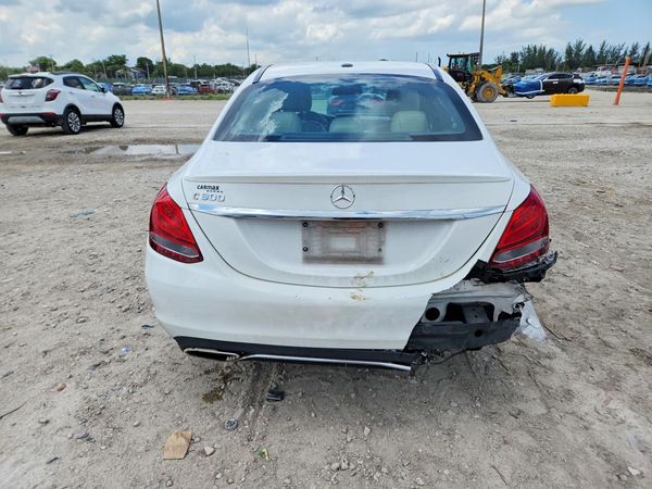 2018 MERCEDES-BENZ C