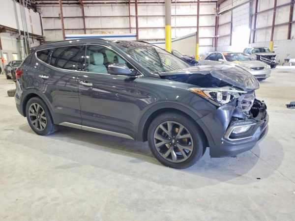 2017 HYUNDAI SANTA FE — Passenger 3/4
