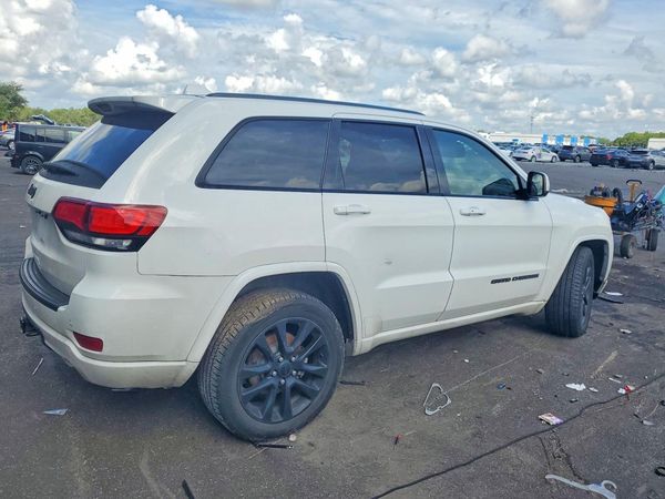 2019 JEEP GRAND CHEROKEE LAREDO 4X2