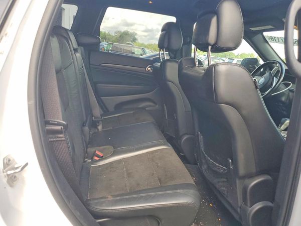 2019 JEEP GRAND CHEROKEE LAREDO 4X2