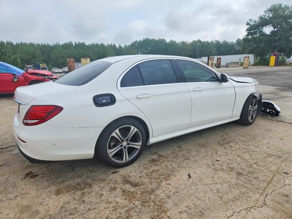 2017 MERCEDES-BENZ E E300
