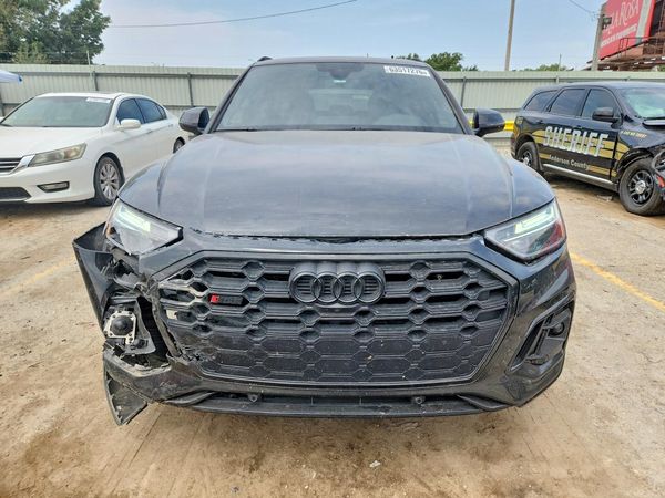 2025 AUDI SQ5 quattro Premium Plus