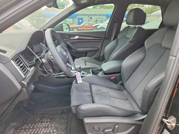 2025 AUDI SQ5 quattro Premium Plus