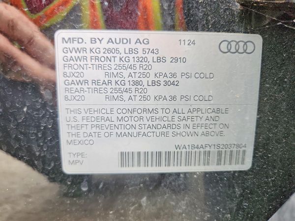 2025 AUDI SQ5 quattro Premium Plus