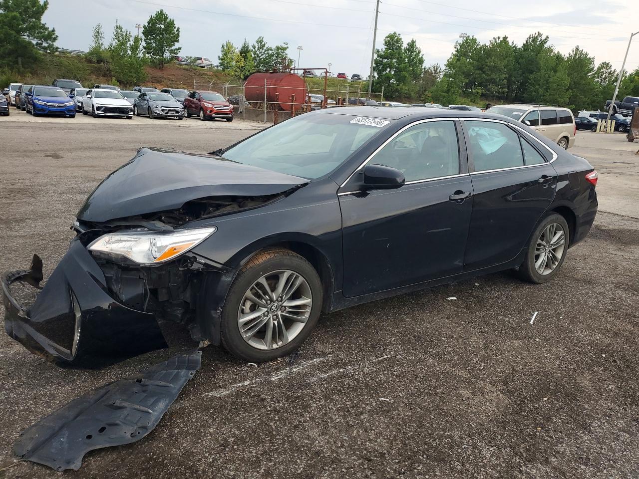 2016 TOYOTA CAMRY — Front 3/4