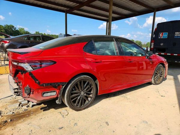 2024 TOYOTA CAMRY XSE