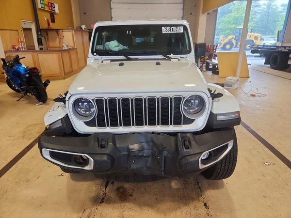2026 JEEP WRANGLER 4-DOOR SAHARA