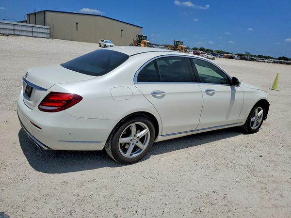 2017 MERCEDES-BENZ E E300