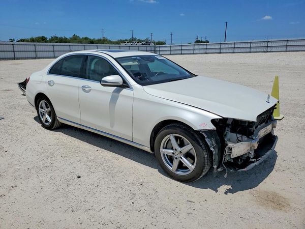 2017 MERCEDES-BENZ E E300