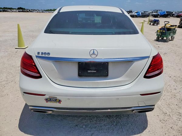 2017 MERCEDES-BENZ E E300
