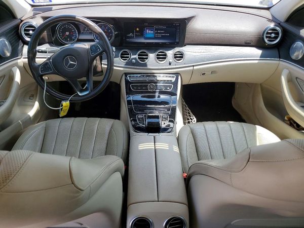 2017 MERCEDES-BENZ E E300