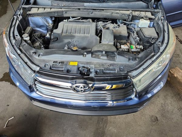 2014 TOYOTA HIGHLANDER Base/Hybrid