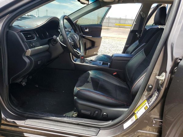 2017 TOYOTA CAMRY