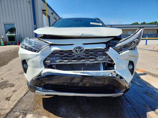 2021 TOYOTA RAV4 XSE HV
