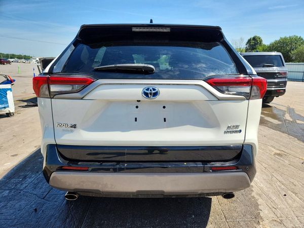 2021 TOYOTA RAV4 XSE HV