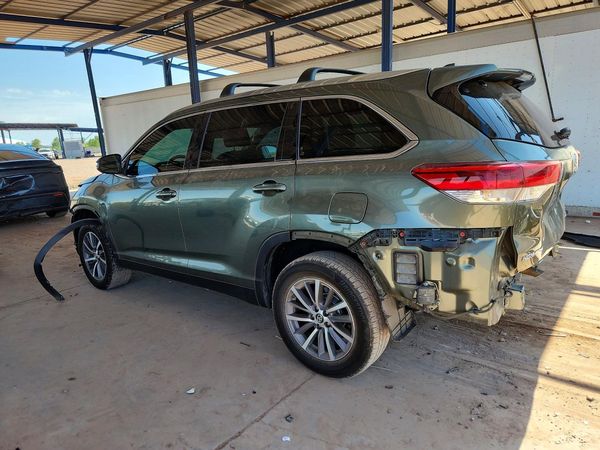 2019 TOYOTA HIGHLANDER SE/XLE