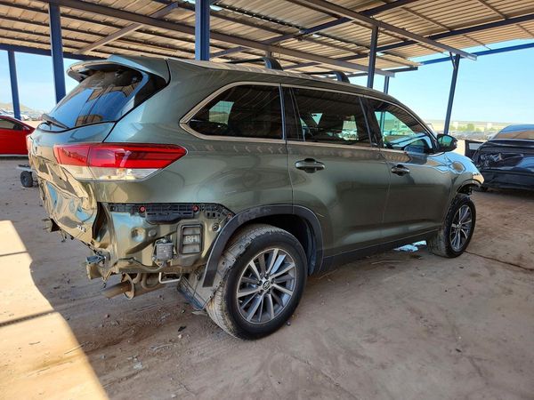 2019 TOYOTA HIGHLANDER SE/XLE