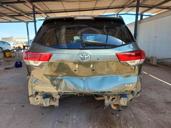 2019 TOYOTA HIGHLANDER SE/XLE