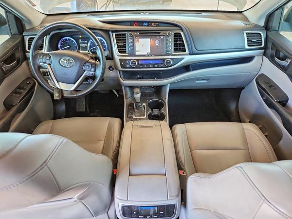 2019 TOYOTA HIGHLANDER SE/XLE