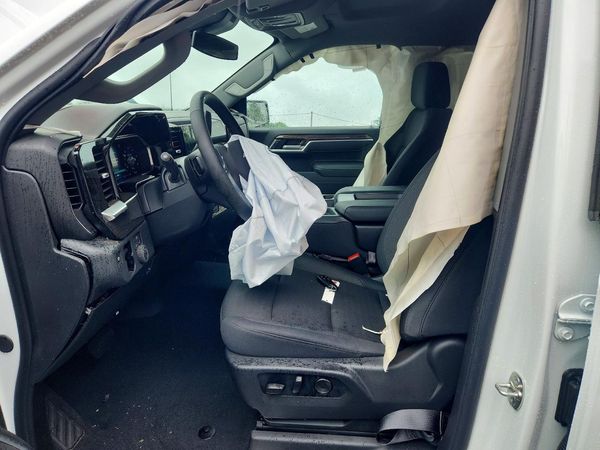 2026 CHEVROLET SILVERADO LT-L — DENT