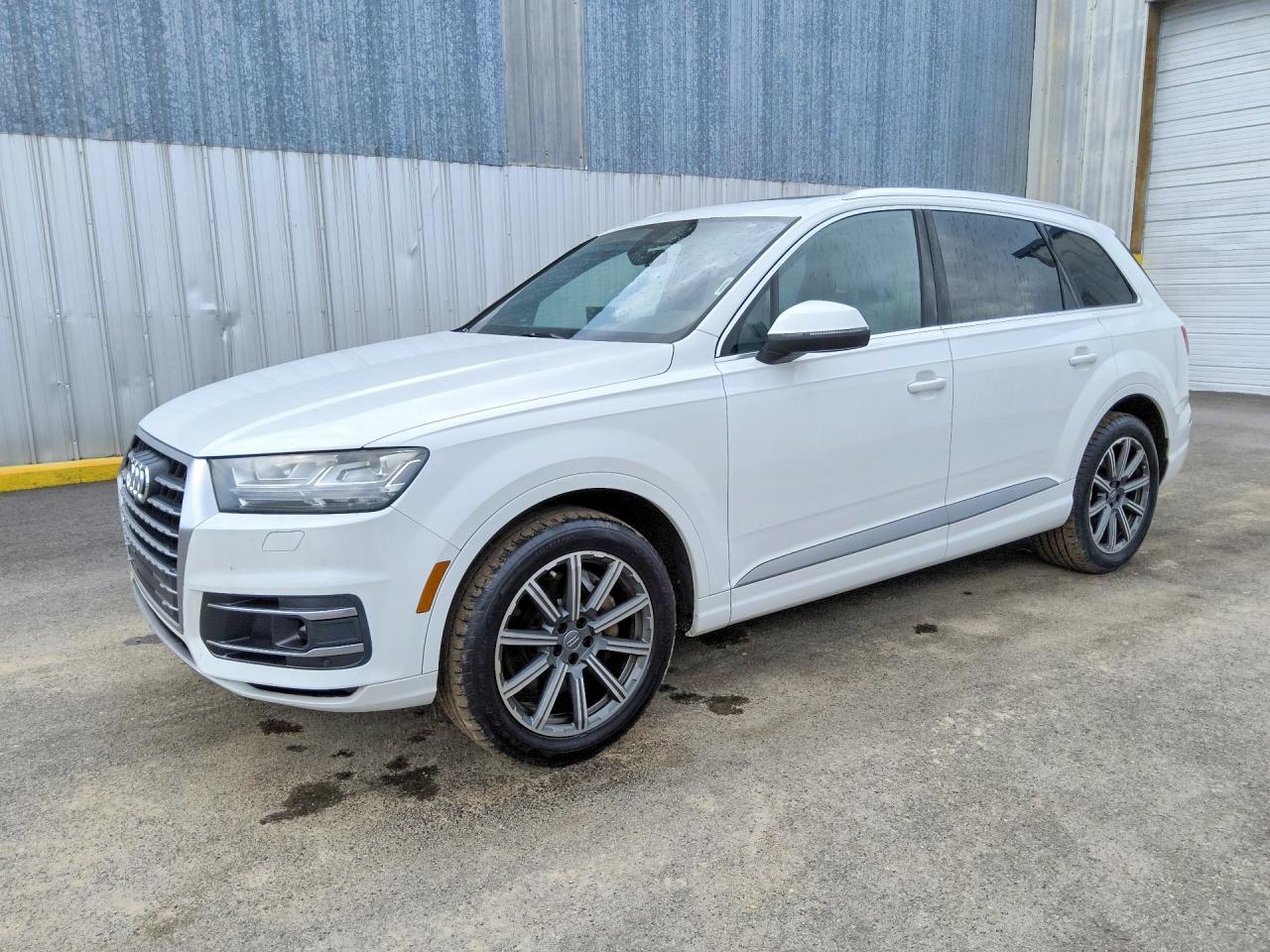 2017 AUDI Q7 quattro Premium Plus