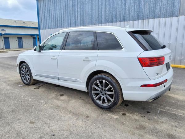 2017 AUDI Q7 quattro Premium Plus