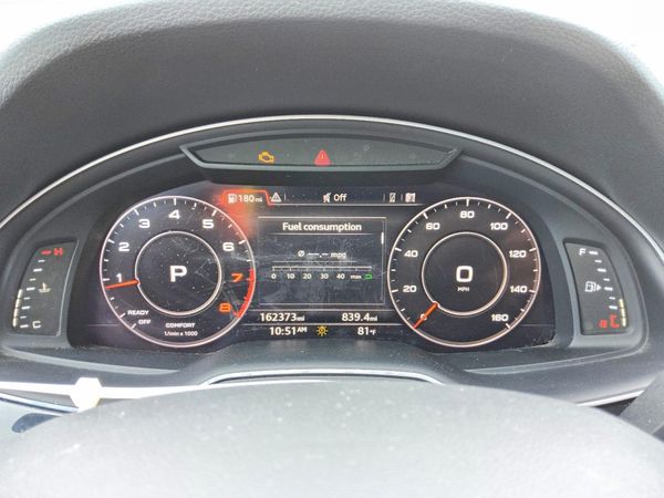 2017 AUDI Q7 quattro Premium Plus