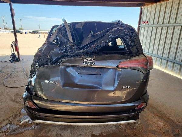 2018 TOYOTA RAV4 Adventure/XLE