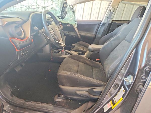 2018 TOYOTA RAV4 Adventure/XLE