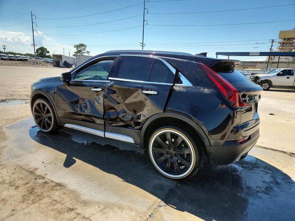 2019 CADILLAC XT4 Premium Luxury