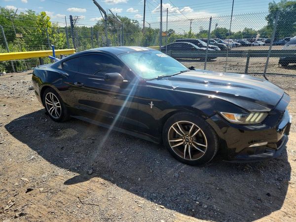 2017 FORD MUSTANG I4 Coupe