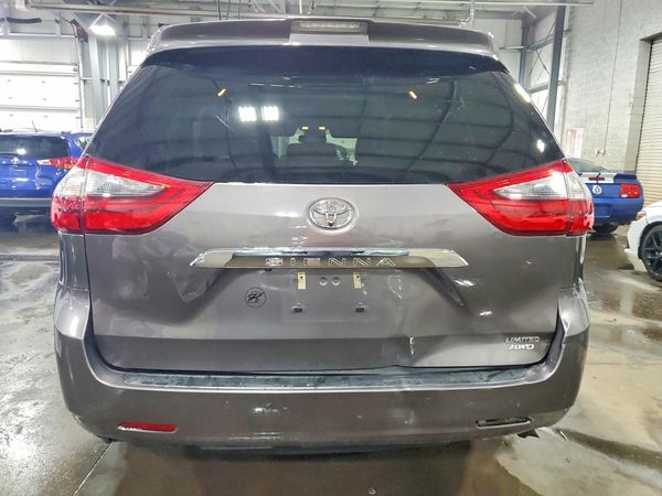 2020 TOYOTA SIENNA Q grade
