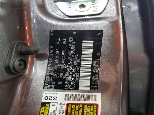 2020 TOYOTA SIENNA Q grade