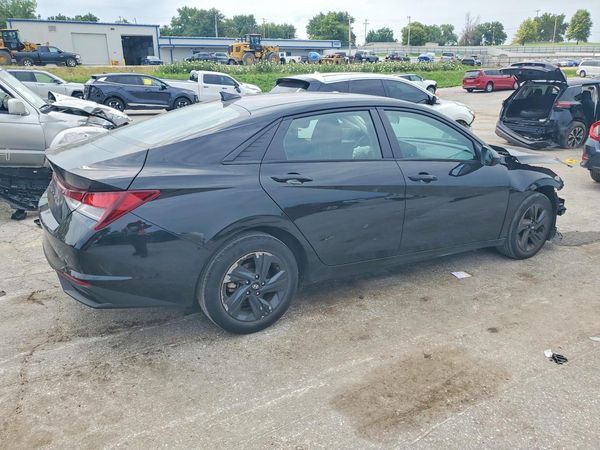 2021 HYUNDAI ELANTRA