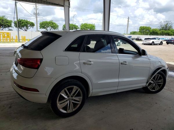 2025 AUDI Q3 Premium Plus