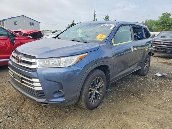 2019 TOYOTA HIGHLANDER LE/LE Plus