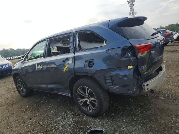 2019 TOYOTA HIGHLANDER LE/LE Plus