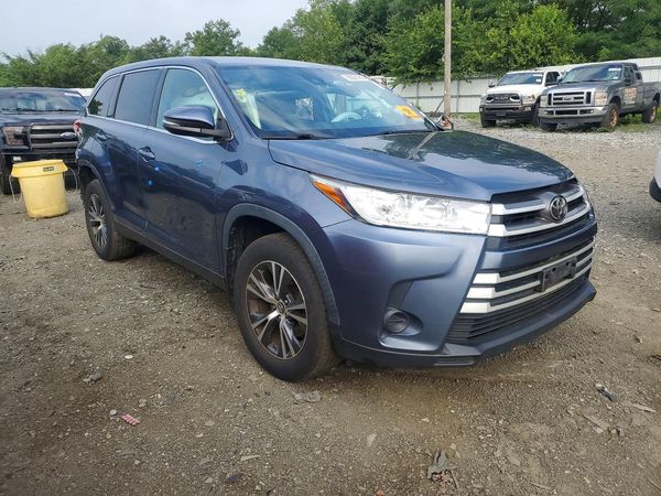 2019 TOYOTA HIGHLANDER LE/LE Plus